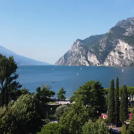 Spiaggia Residence Aparthotel Riva del Garda