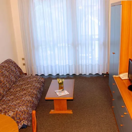 Spiaggia Residence Aparthotel Riva del Garda